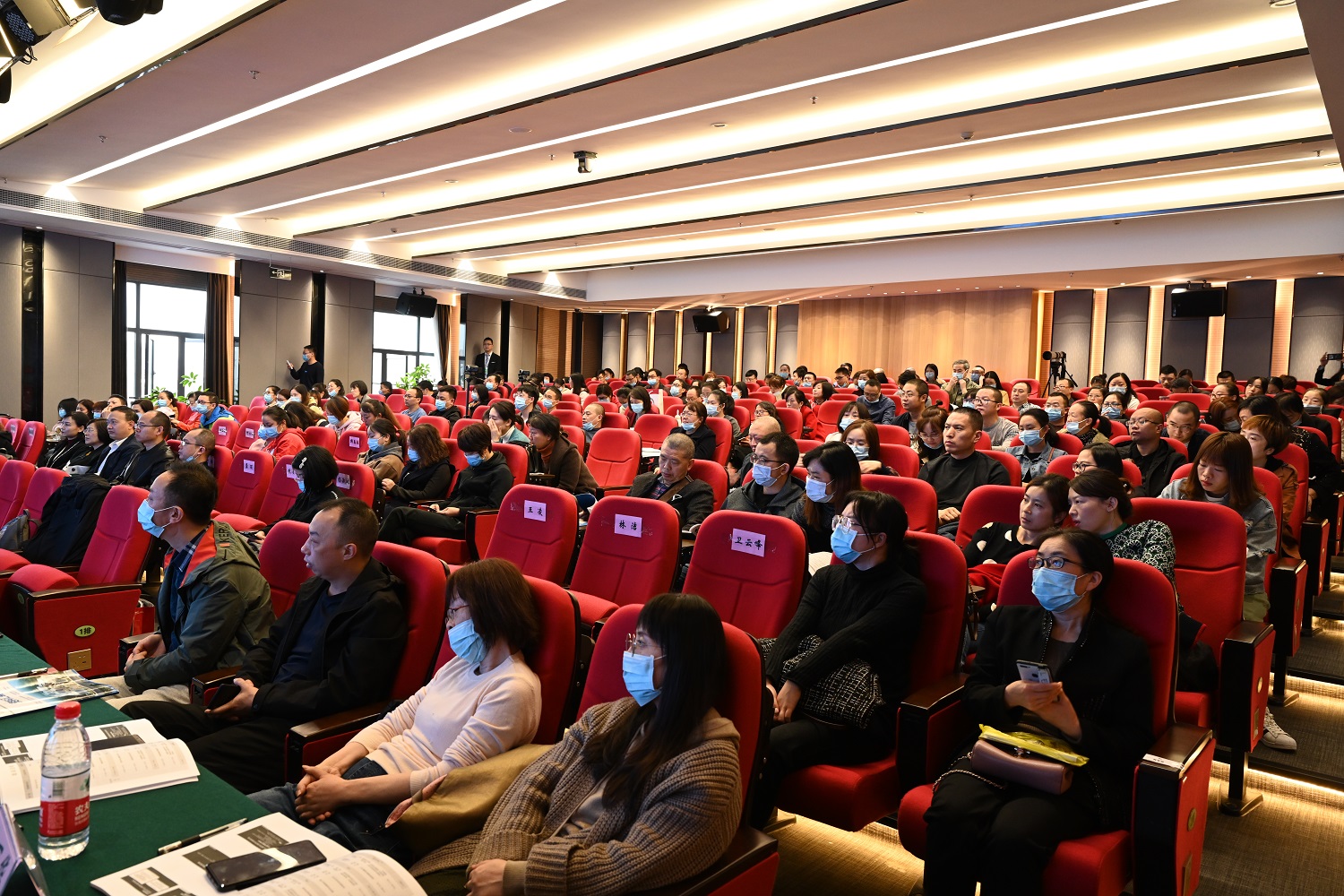 DSC_0675-2.jpg DSC_0675-2.jpg