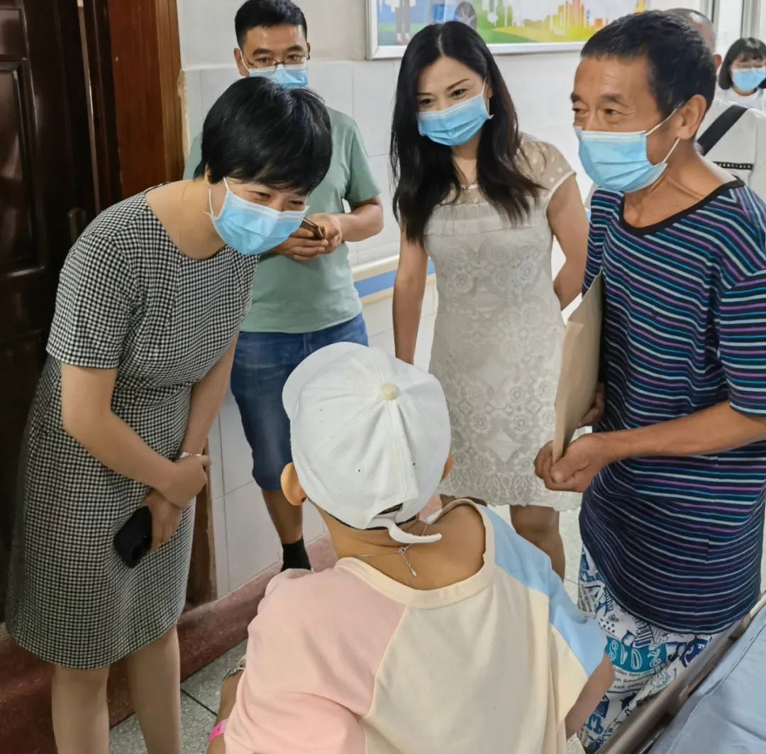 【文明建设】我院党员爱心捐款关爱未成年人