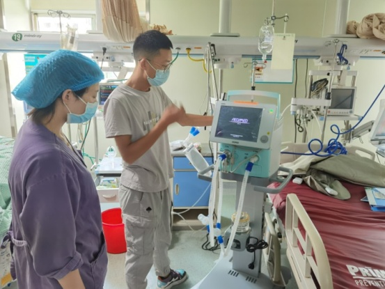 行后第九党支部：迎战三伏天，助力临床保平安