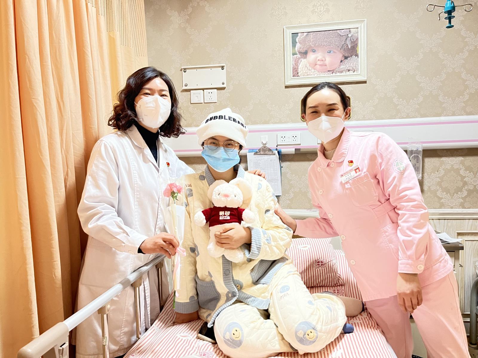 送温暖 贺新春——大外科第八支部为住院患者及值班医护人员送上新春祝福