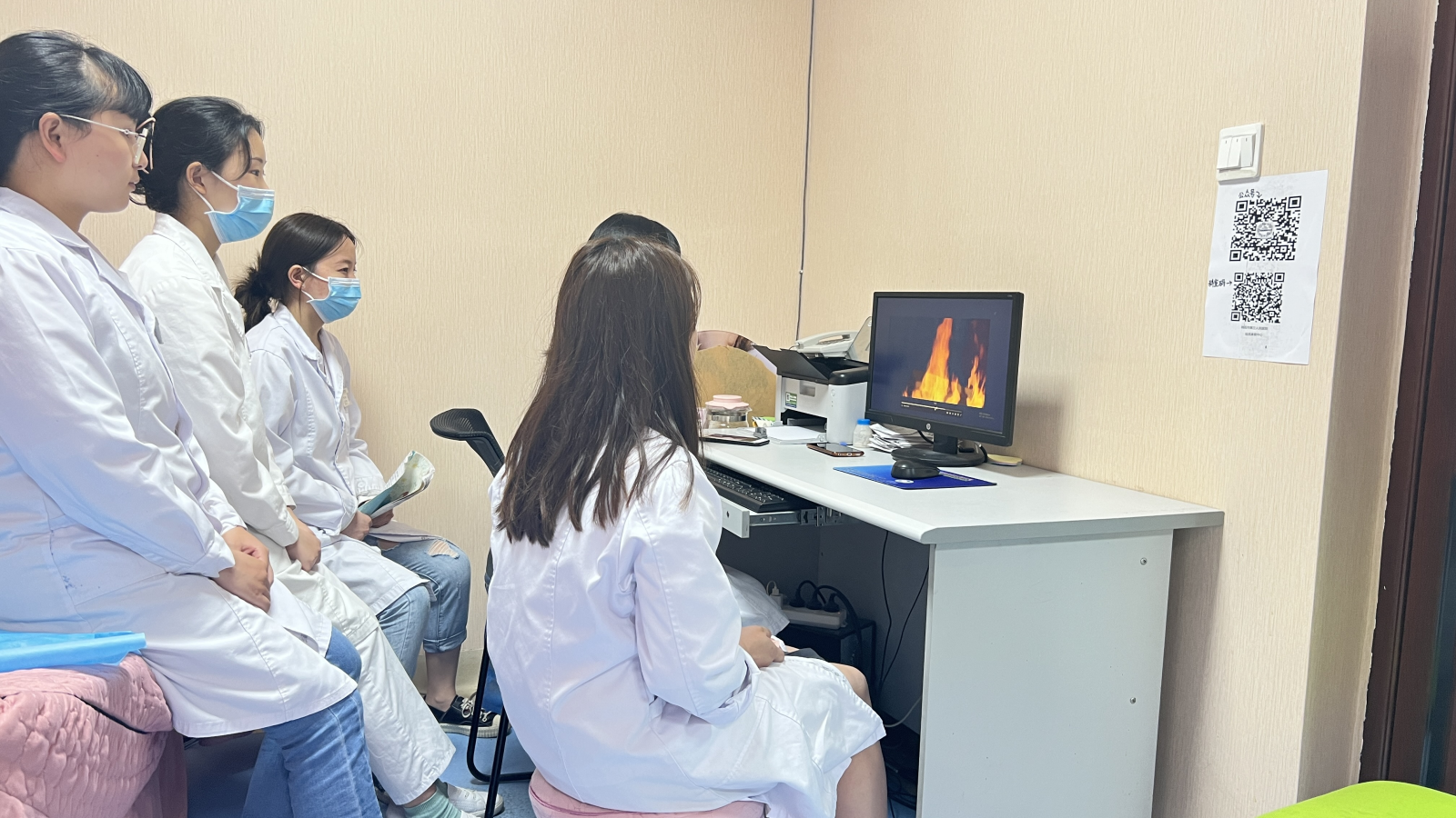 图片2.png 图片2.png