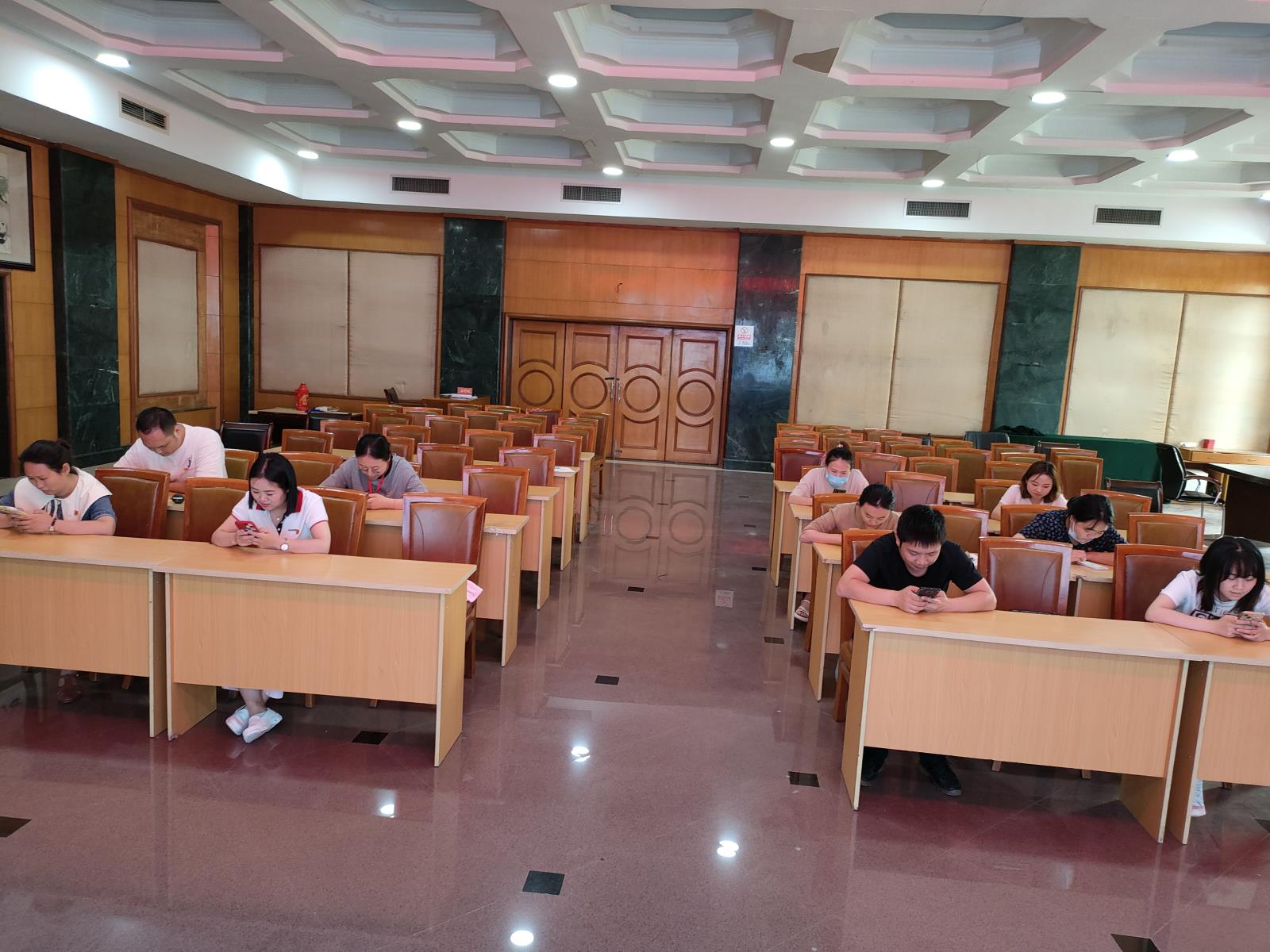 比赛.jpg 比赛.jpg