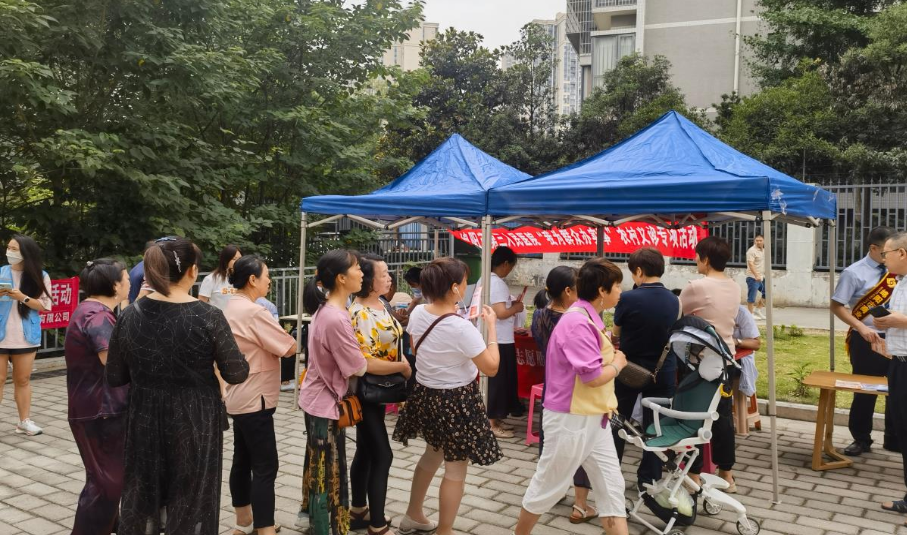 “三医党员送健康六进”活动走进科技新城区科虹社区