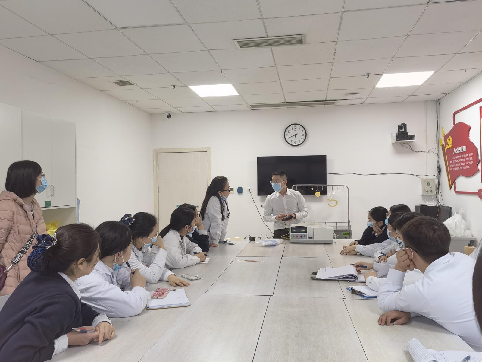 @肾友友~晚上边睡边透析，点都不耽误自由时间！