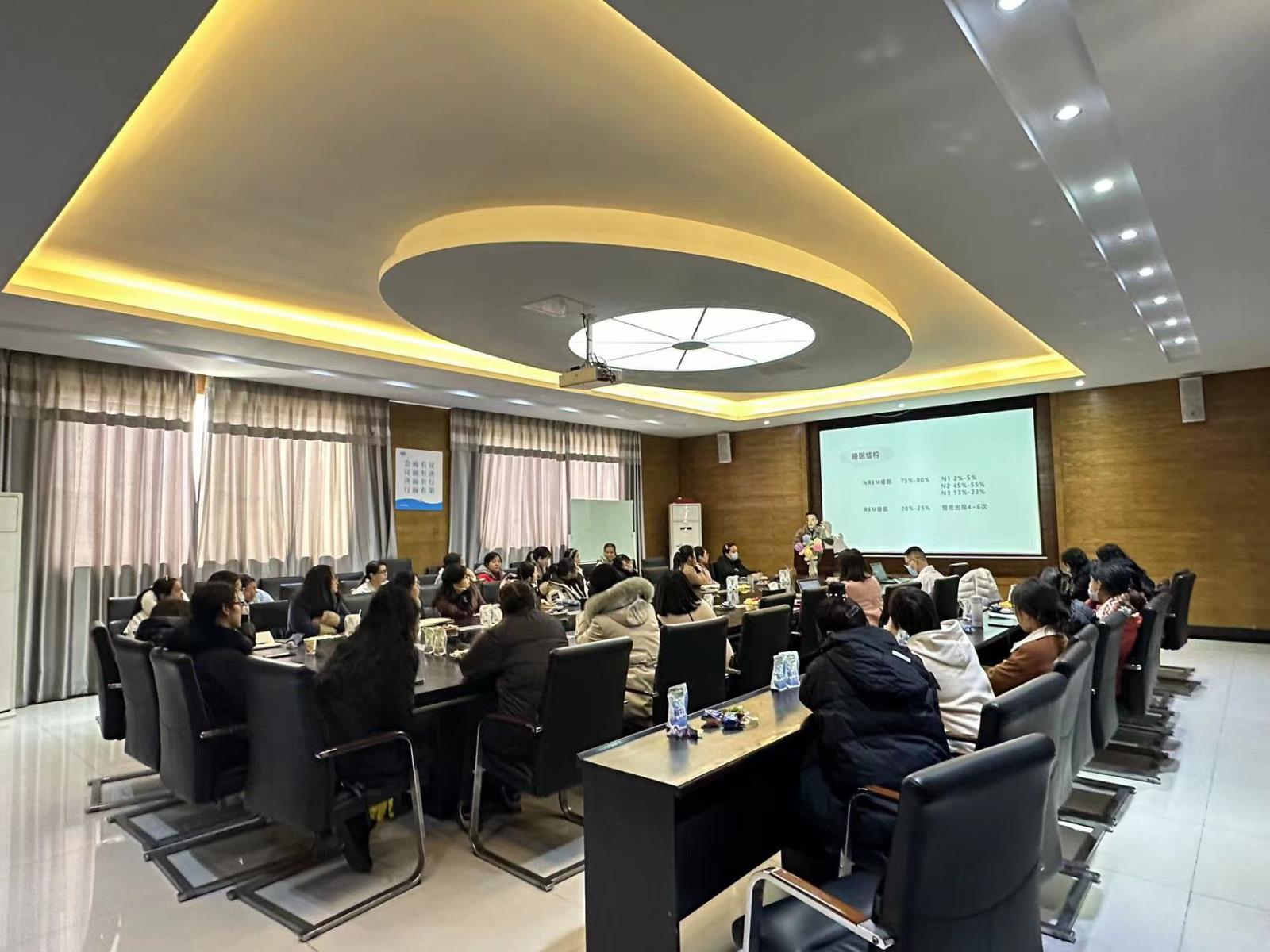 “关爱女性健康”三八妇女节主题活动走进四川雪宝乳业有限公司