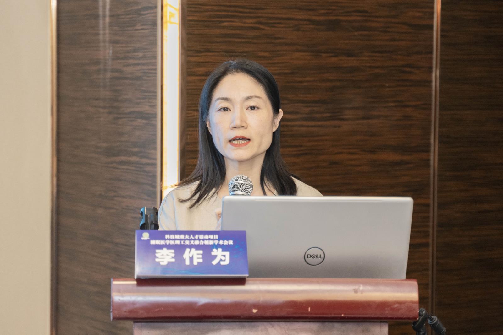 M3A00049.jpg M3A00049.jpg