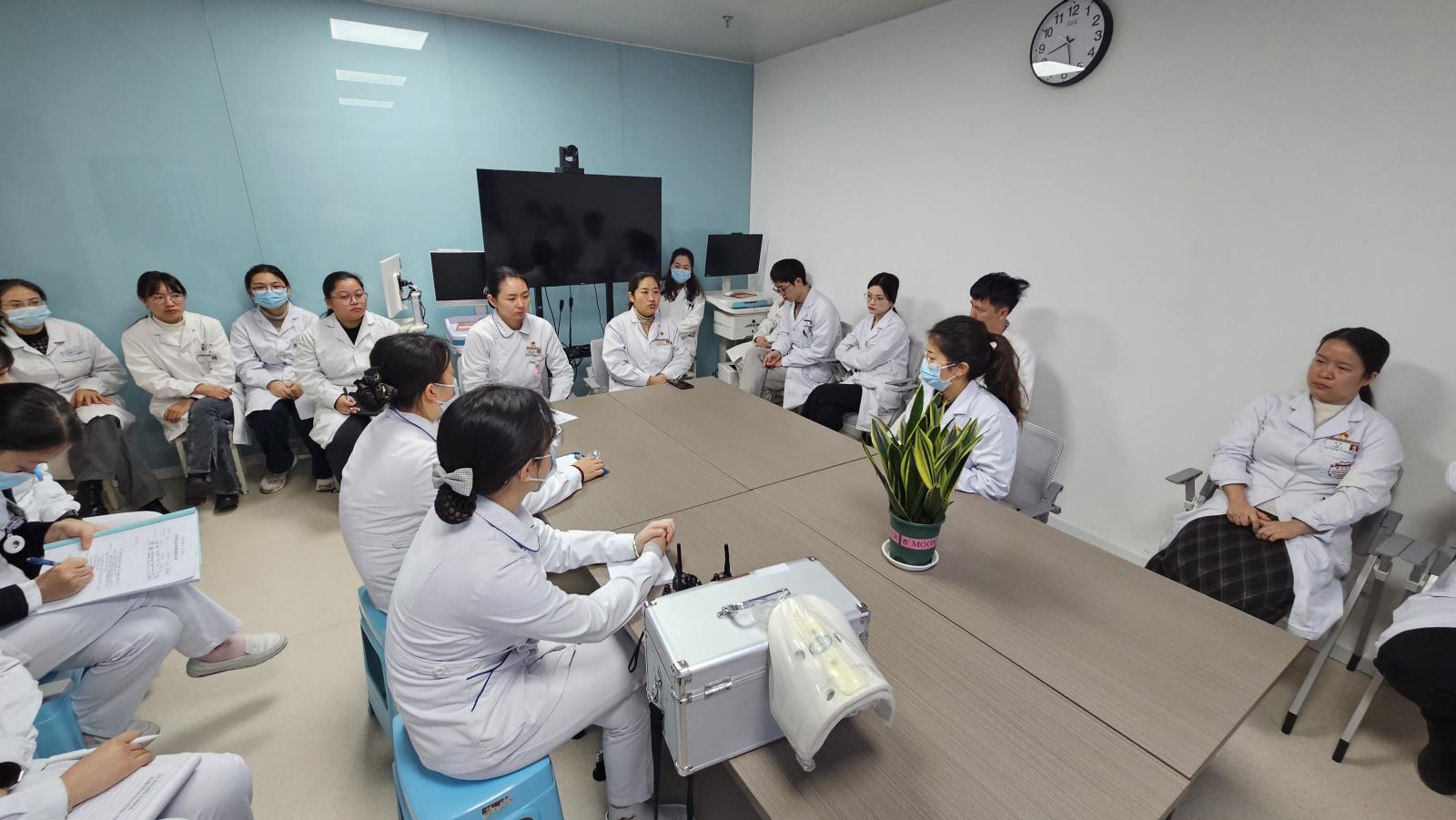 离院自杀应急演练2_20250127214307.jpg 离院自杀应急演练2_20250127214307.jpg