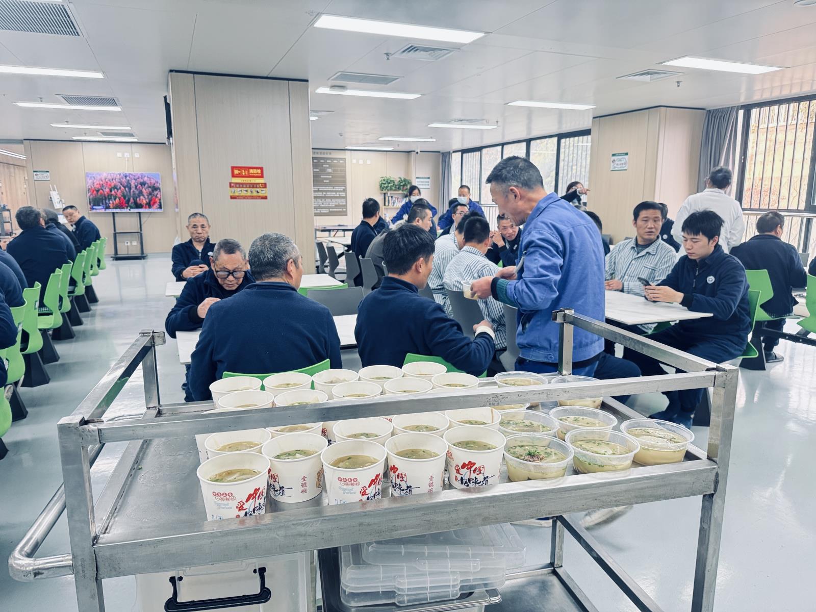 冬至已至 温暖相送 | 市三医院重症精神一科为患者送上暖心羊肉汤